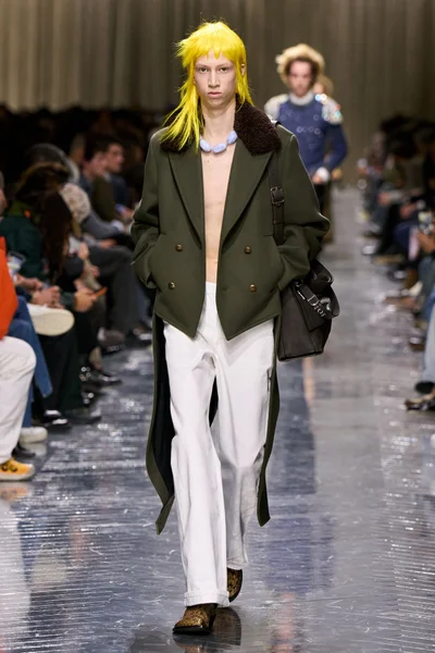 Look 20